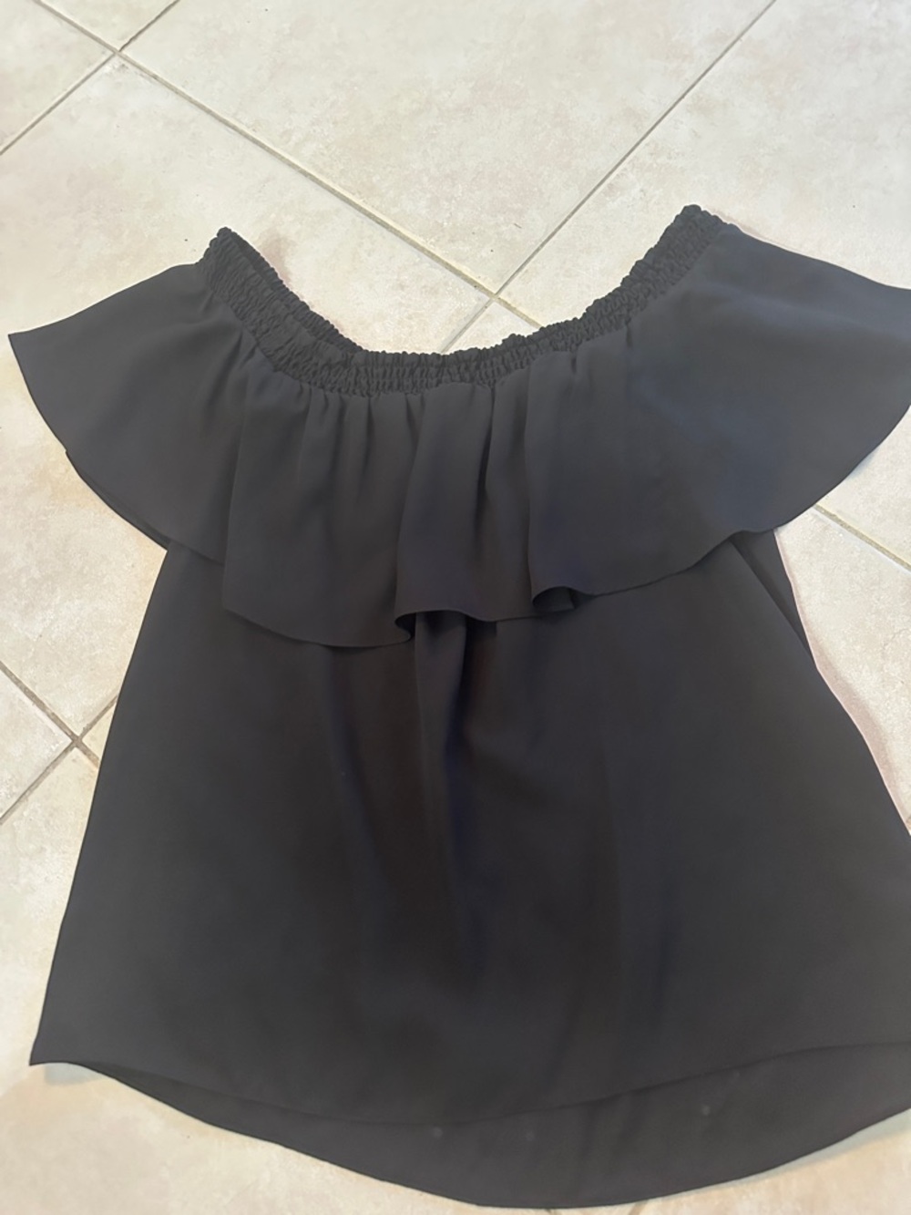 Ladies INC Black Studded Off-Shoulder Ruffle Top-Small - Picture 2 of 3